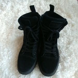 Steve Madden Ormisten Suede Boot